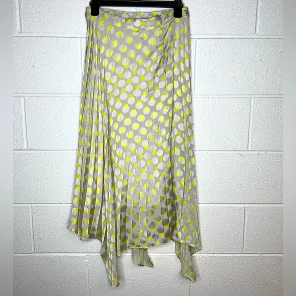 < Zara Yellow Asymmetrical Polka Dot Maxi Skirt > - Picture 3 of 5